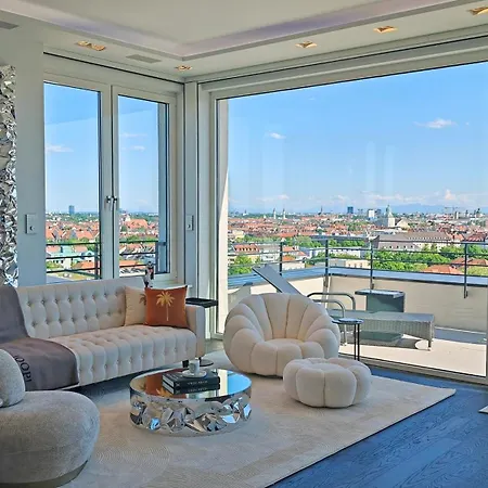 Silvester Ueber Den Daechern Muenchens Luxus-penthouse Mit Dem Besten Skyline-blick Lägenhet