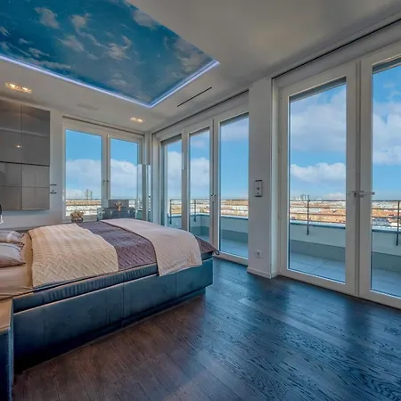 Silvester Ueber Den Daechern Muenchens Luxus-penthouse Mit Dem Besten Skyline-blick Lägenhet München